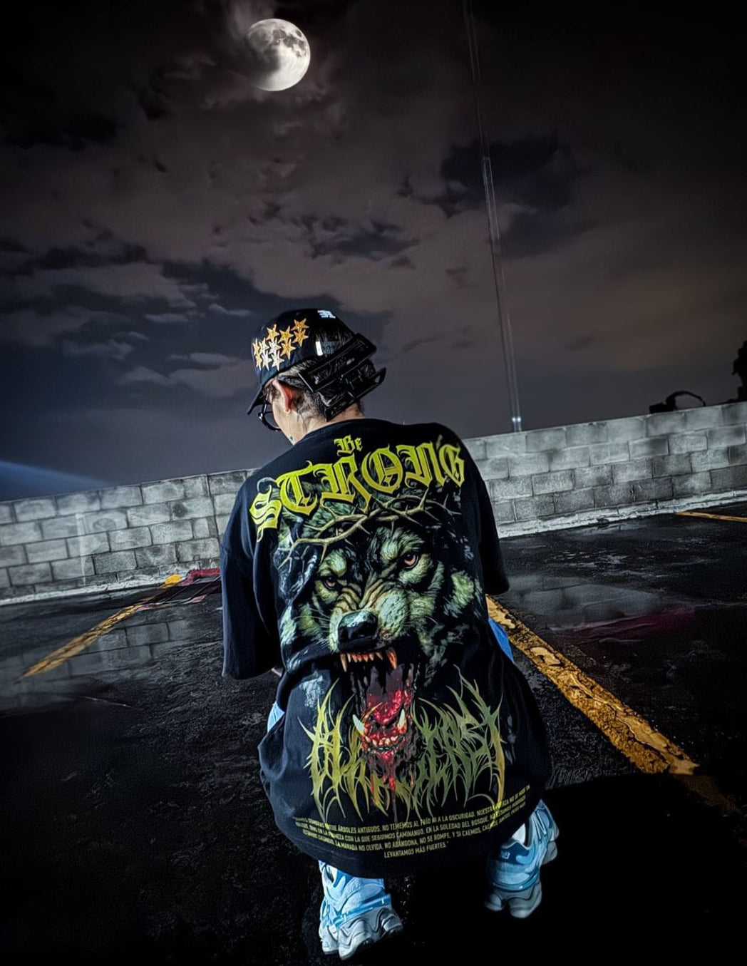 BE STRONG/ WOLF